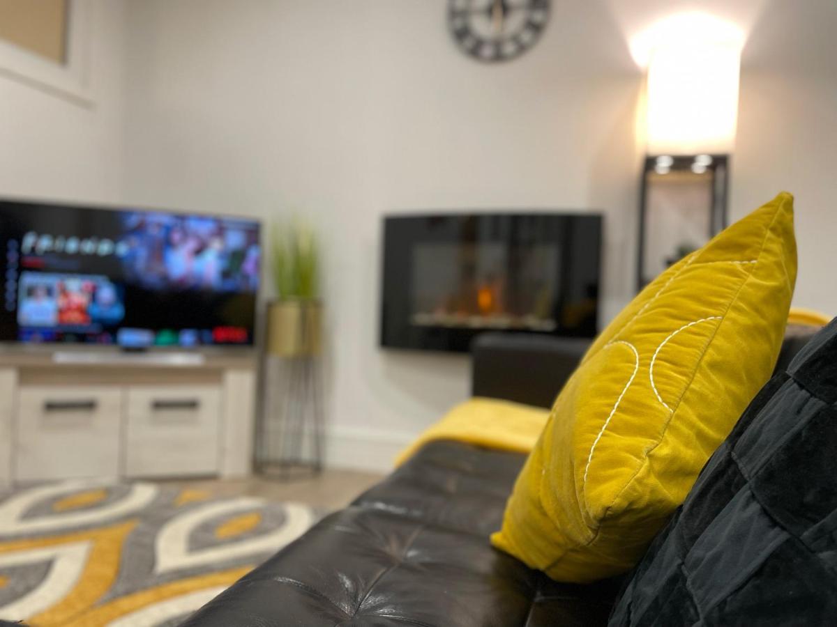Luxurious 2 Bed Apartment In Heart Of Burnley With Private Parking Zewnętrze zdjęcie